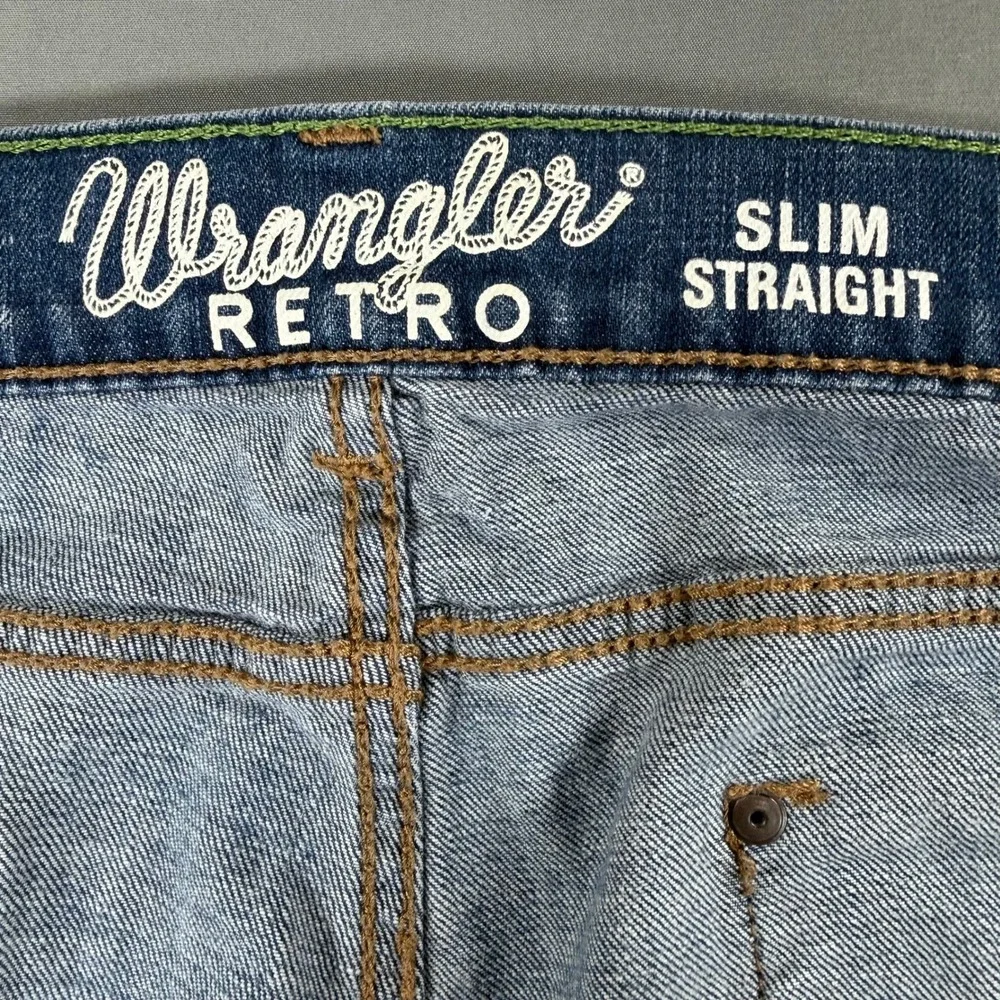 Wrangler Retro Slim Straight Jeans Mens 42x32 Blue Stretch Denim Medium Wash
